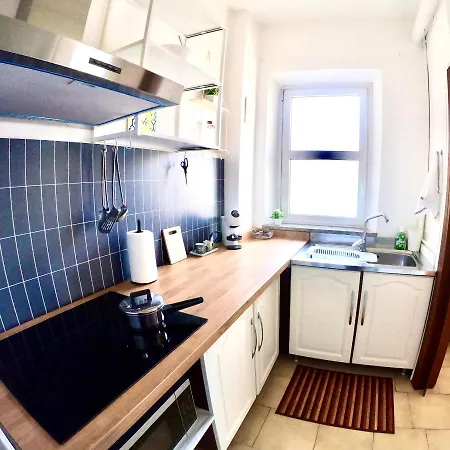 아파트 Iuli Tra E Montagna *