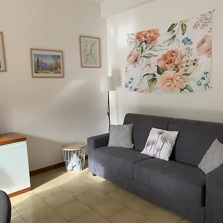 Iuli Tra E Montagna 아파트