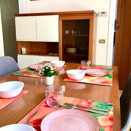 Апартаменты Iuli Tra E Montagna